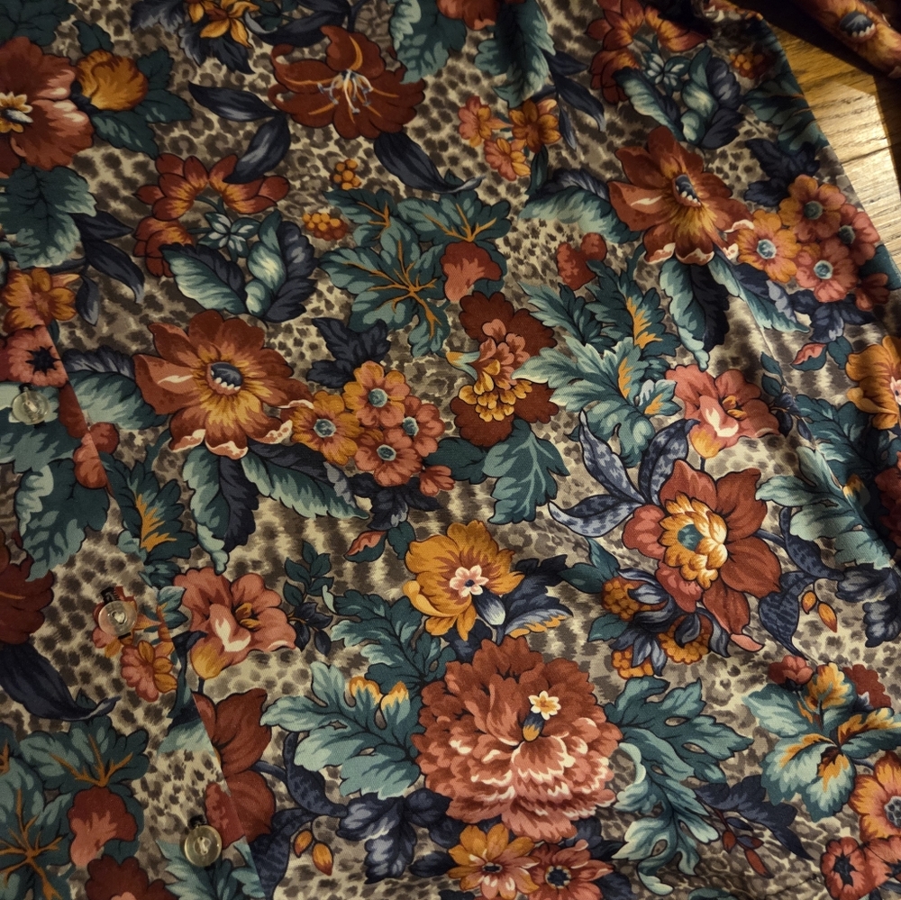 Blair Silk Floral Top - Picture 3 of 5